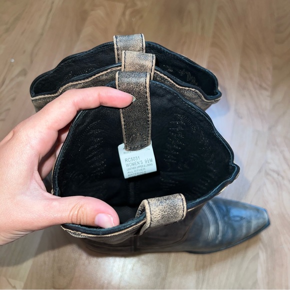 Rockin Country Western Boots - Picture 2 of 4